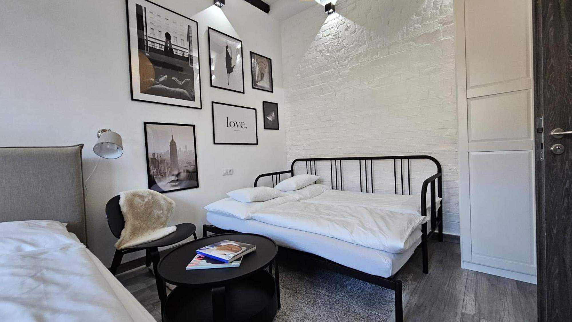 Great Living Apartments 卡罗维发利 外观 照片