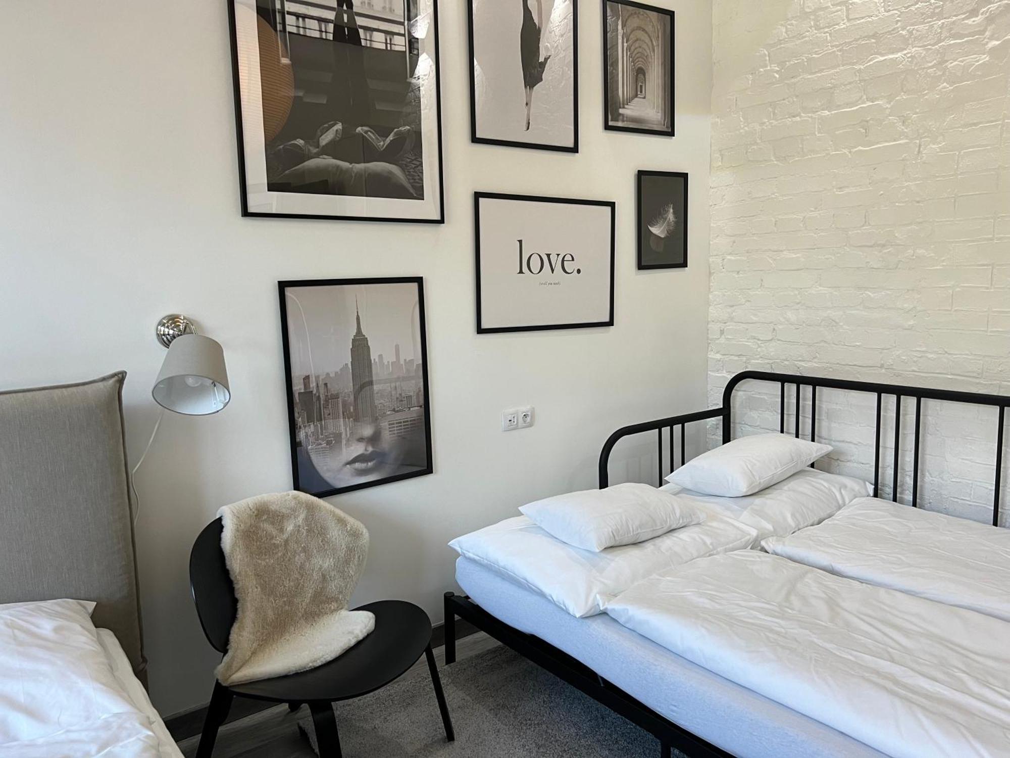 Great Living Apartments 卡罗维发利 外观 照片